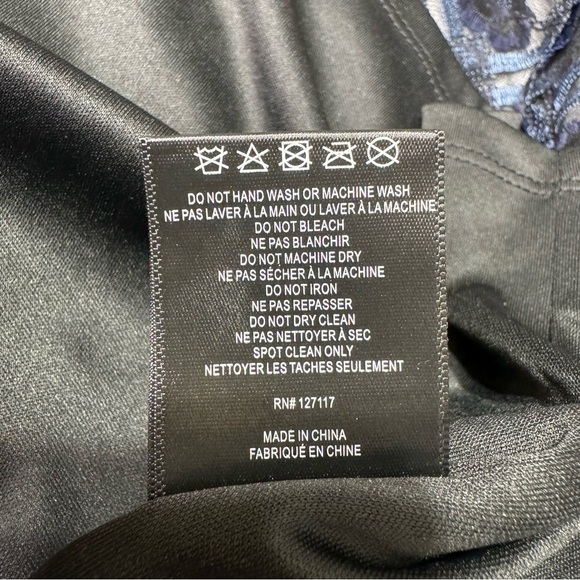 Badgley Mischka Navy Sequin Formal Gown Floor Length Dress Size 4 NWT - Picture 11 of 11